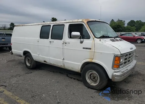 1993 Dodge Ram Van B250 z USA, uszkodzony, nr VIN 2B7HB21YXPK525069